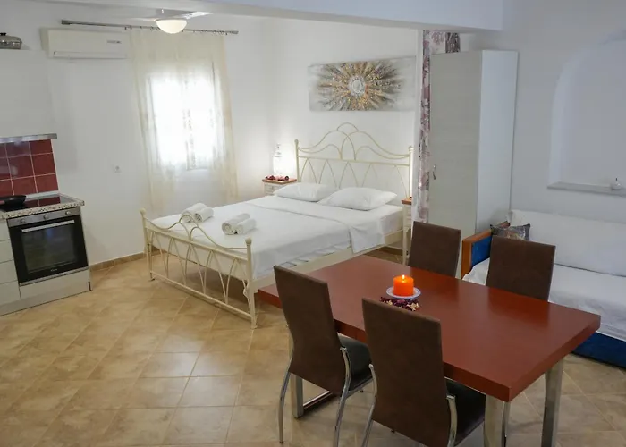 Avlemonas Guest House Hébergement de vacances